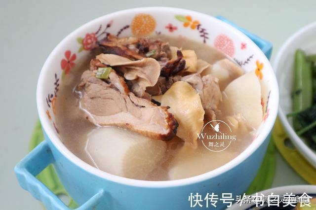 一日三餐|妈妈厨艺真不错,2菜1汤的午餐,搭配好有食欲,2碗米饭下肚