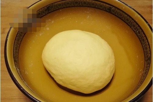 烤箱|红薯独特做法,加一个鸡蛋,不用烤箱,女儿说比买的面包还好吃