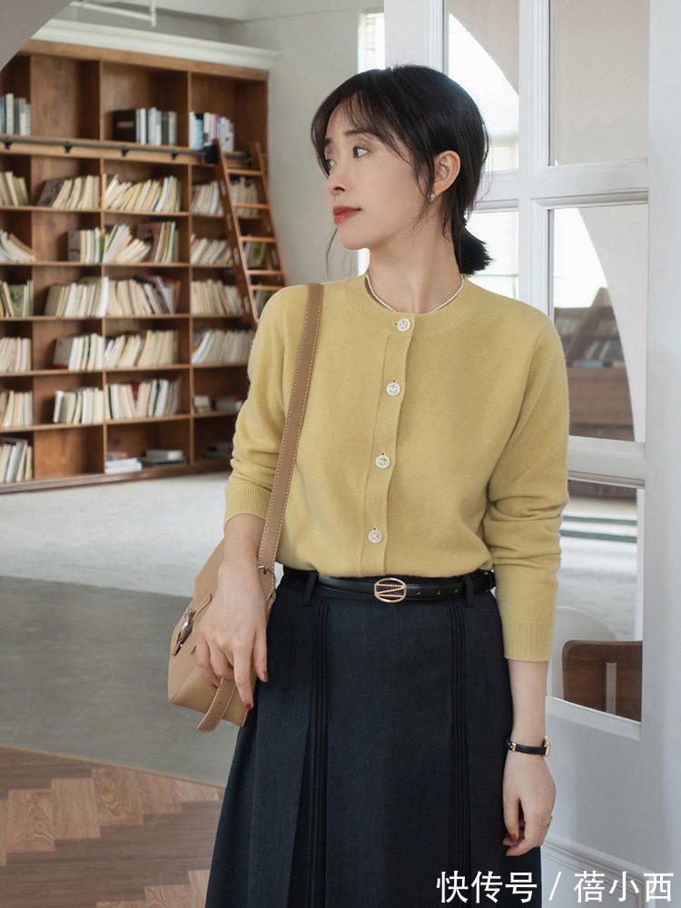 女人味儿 今年冬天有救了,原来“小黑裙”还能这样搭!30+女性赶紧get起来