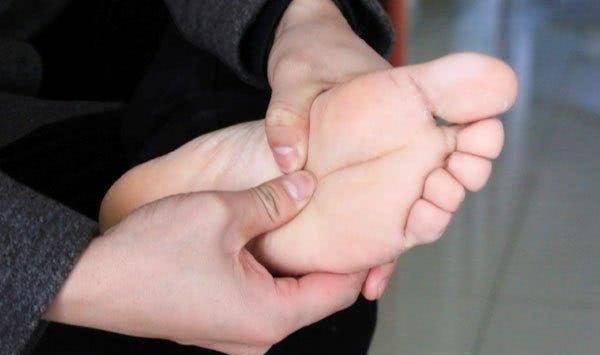 血管堵塞|血管不好，少碰二红，多吃二黑，牢记四句话，血管会越来越好