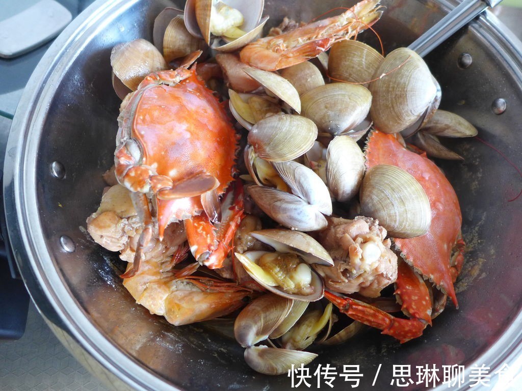 海鲜|海鲜不仅味道鲜美，营养还丰富，来个一锅炖，真是鲜