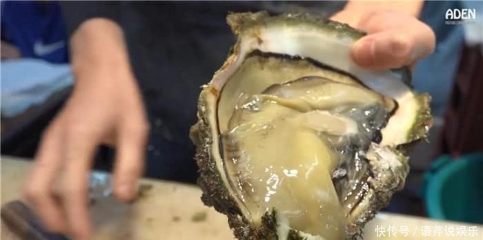 吃不完|日本的生蚝比人脸大,一口吃不下,两口吃不完,一只足够填饱肚子