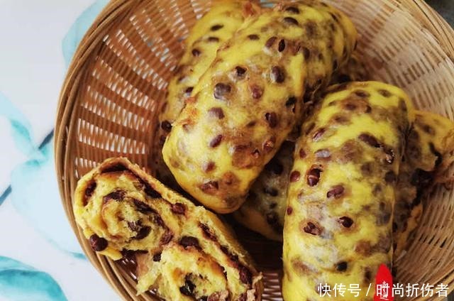 网红店蜜豆卷超火，其实在家也能做，我加入了南瓜泥更好吃