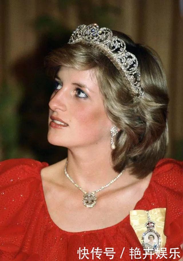 老照片见证戴安娜王妃佩戴过的那些精美珠宝,每件都很夺目