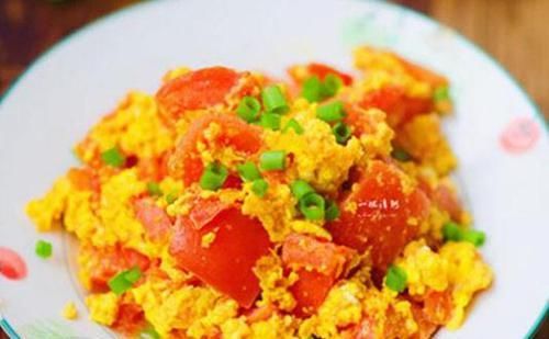  西红柿炒鸡蛋，先放鸡蛋还是西红柿？我做错了20年，难怪不好吃