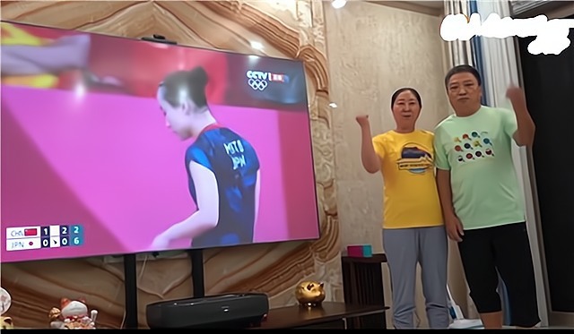 陈梦|刘诗雯豪宅曝光!客厅当训练馆放乒乓球台,奖牌奖牌装满柜子