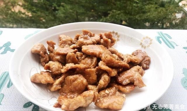 生菜可以直接凉拌,也可以炒肉片,味道咸香,味道酥脆