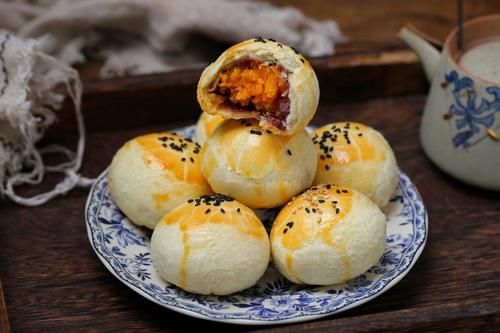 芋泥馅|私房蛋黄酥配方大公开,层次分明一碰直掉渣,真材实料送礼也不错