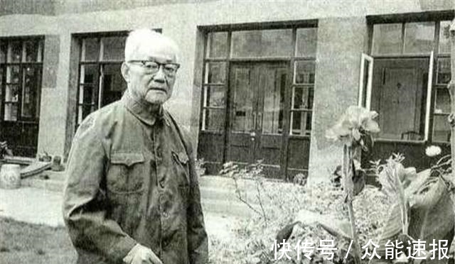 曹禺!巴金与妻子恋爱8年,将其骨灰放在枕边30年,晚年感叹长寿是折磨