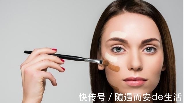 毛孔 三四十块和三四百的粉底液,到底差在哪?看完这4点你就明白了