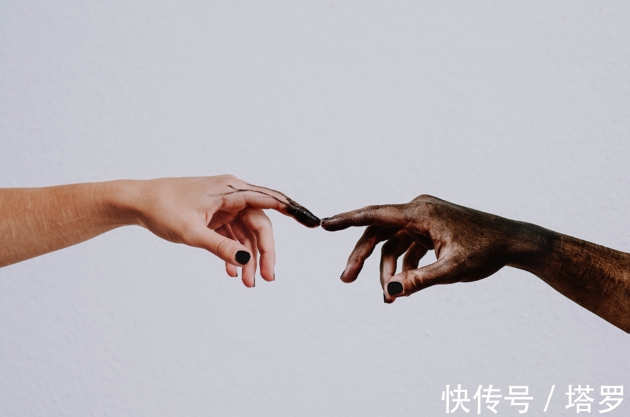 人类!所有人都能自行得出的哲学道理,只用四个词概括人间万象