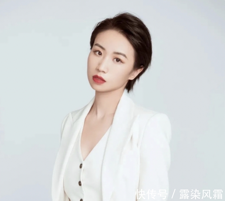 斜杠青年|從律師到脫口秀演員,90后「斜杠青年」的不安分人生