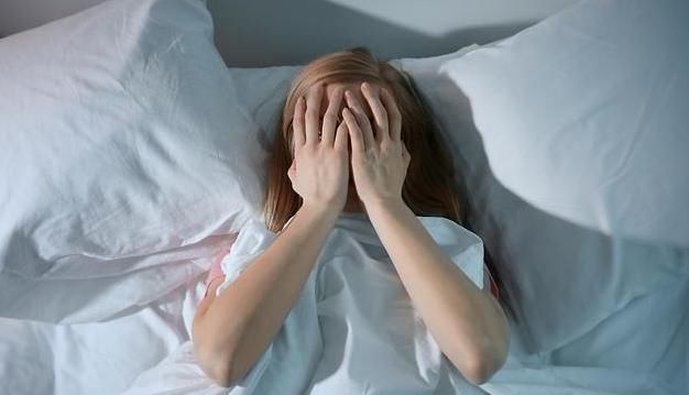 运动|106岁老人从不失眠，身体年龄仅75岁，诀窍不是喝水运动，而是2事