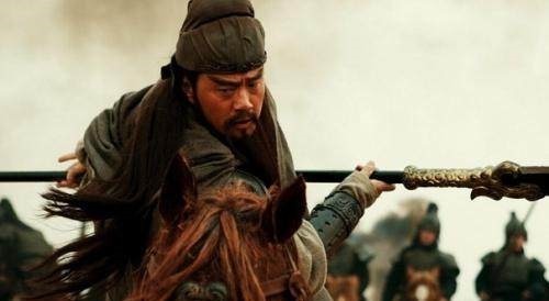 神器|三国十大兵器谱最新排名,吕布的方天画戟垫底,第一乃灭国神器