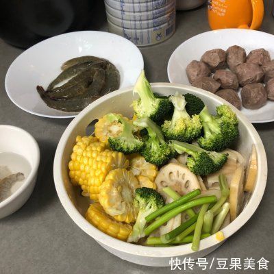 下班还点啥外卖，这道快手麻辣香锅快到飞起