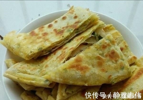 开水|烙饼用凉水还是开水用它来和面,酥软多层,一口下去太香了