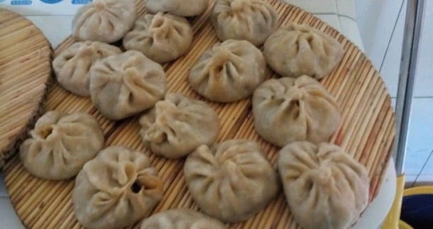 蒸包子却蒸出“死面”包表面像烫了一样,问题原来在这