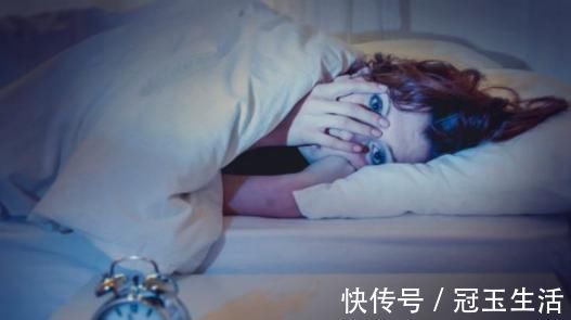 延长|睡觉本是为了延长寿命，但3种睡觉恶习却是“折寿”！尤其是第1种