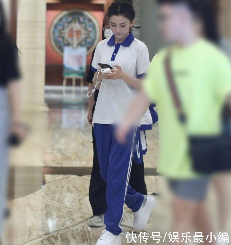 宋亚轩|刘耀文上《萌探》，校服一穿成校园剧男主，与小宋同框美颜暴击