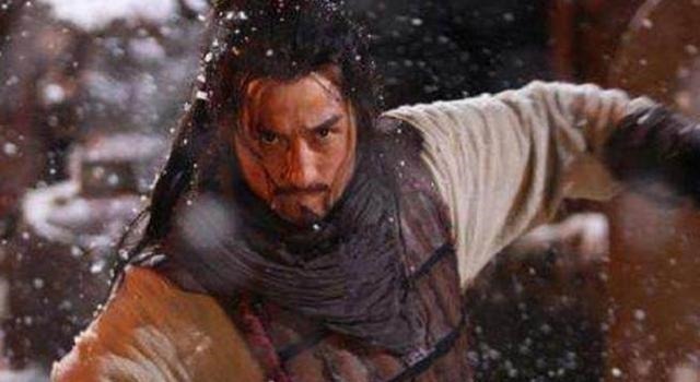 鲁智深|水浒一好汉与林冲和索超厮斗，还能战鲁智深，最终却郁闷憋屈而死