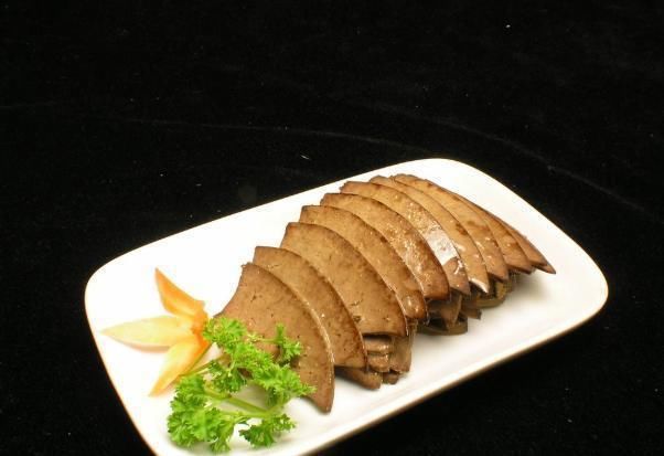 高血压的人群，尽量不要碰这3种食物，别再“傻傻”不知道了