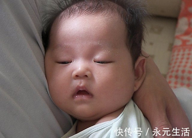 宝妈|如何让宝宝快速入睡？提前做好3个入睡准备，娃睡得又快又安稳
