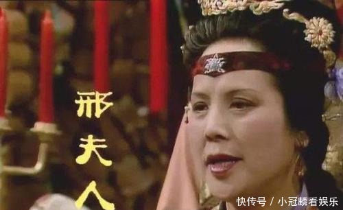 宝玉|好话说尽,坏事做绝,《红楼梦》中的袭人,没你想的那么简单!