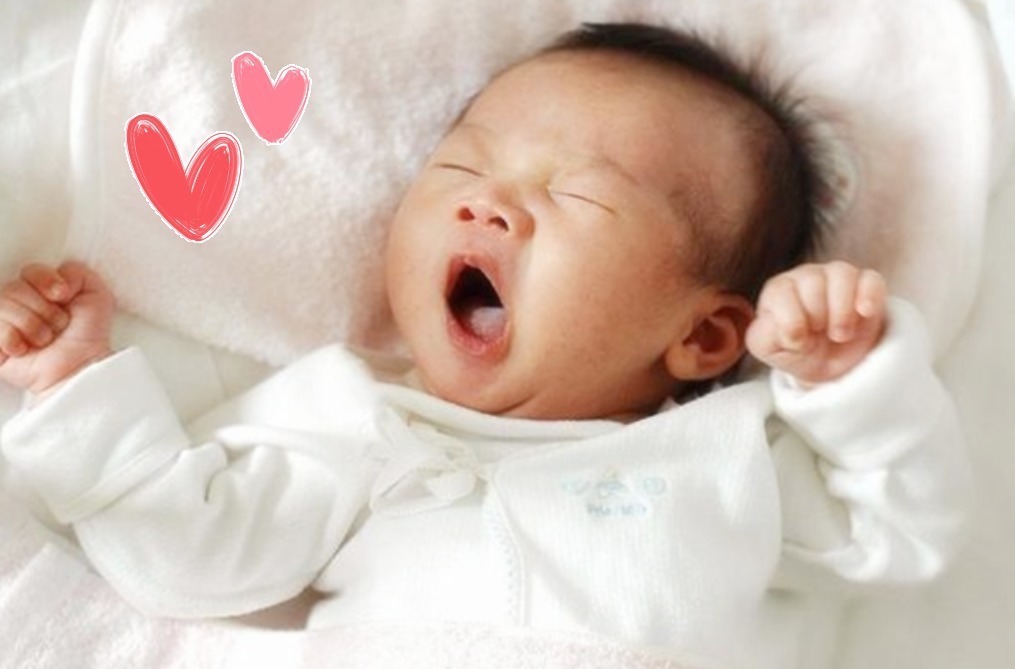 宝爸|宝宝熟睡后四个表现,暗示大脑发育优秀,孩子将来“学霸”接班人