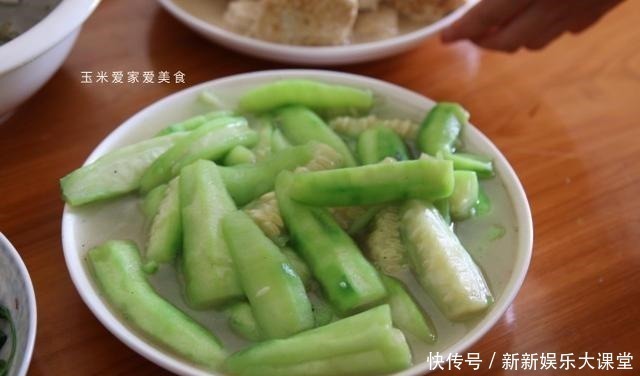 娘家午餐,大家齐动手,做一桌美味的午餐,父母开心,全家乐融融