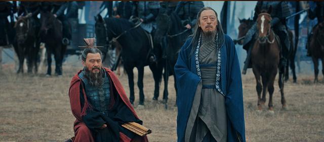 厉害人物|刘备手下名将无数,为何打不过吴国只因孙权有一点做的比刘备好!