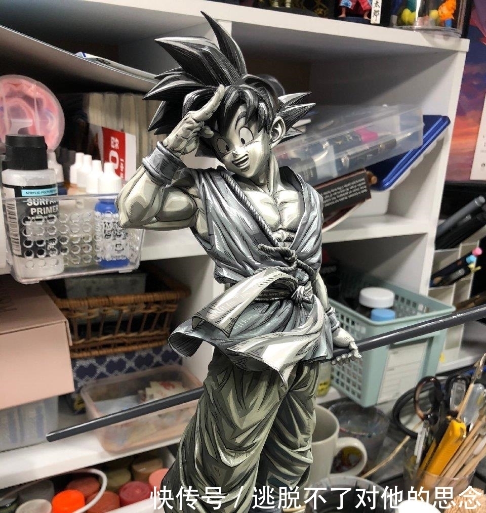 jojo的奇妙冒险|网友二次改造手办，按个人喜好给手办做涂装，立体手办像纸片