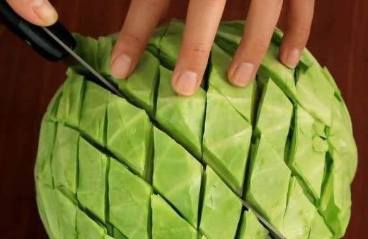  轻松|5步轻松搞定手撕包菜，一口气吃了三碗饭