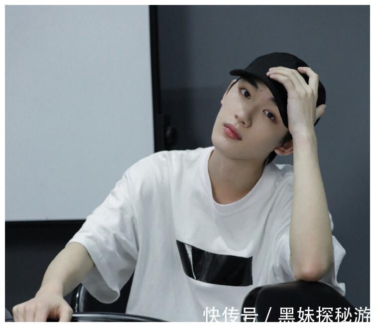 快樂家族|第二代養成系 丁程鑫加入快樂家族,快樂大本營迎來新人!主持人升級為6人