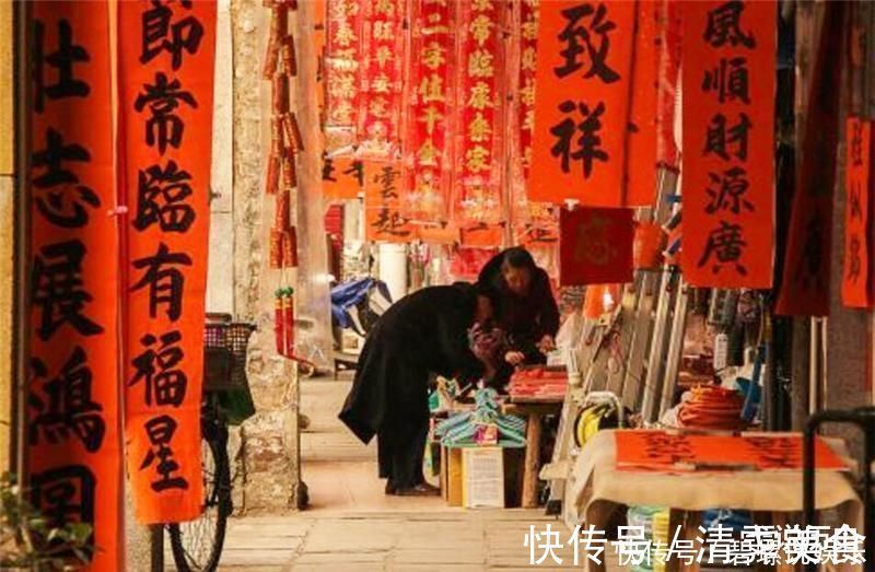 对出下联&知府上联“东和尚,西尼姑,两厢情愿,糊糊涂涂”,下联堪称经典