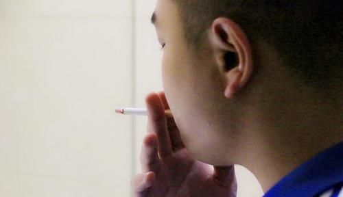 很多爱吸烟的人,戒烟一周后,总会复吸,是怎么回事