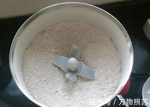 蛋壳|拿到蛋壳别急着养花，按“这要求”处理，给植物施肥才不出问题