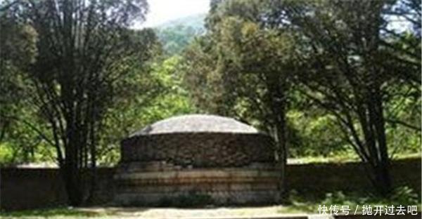 李莲英|李莲英棺材被打开 现场所有人汗毛倒竖 尸体不翼而飞!