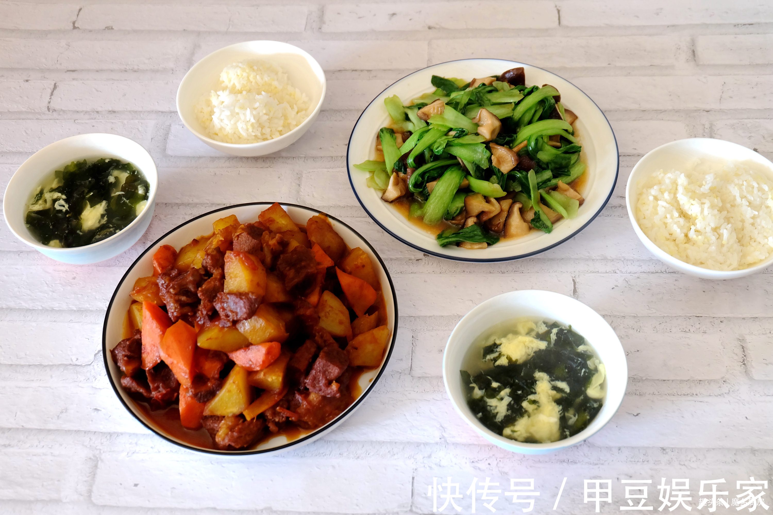 香菇|给孩子的寒假午餐,1荤1素1汤营养好,朋友说年夜饭可以安排上