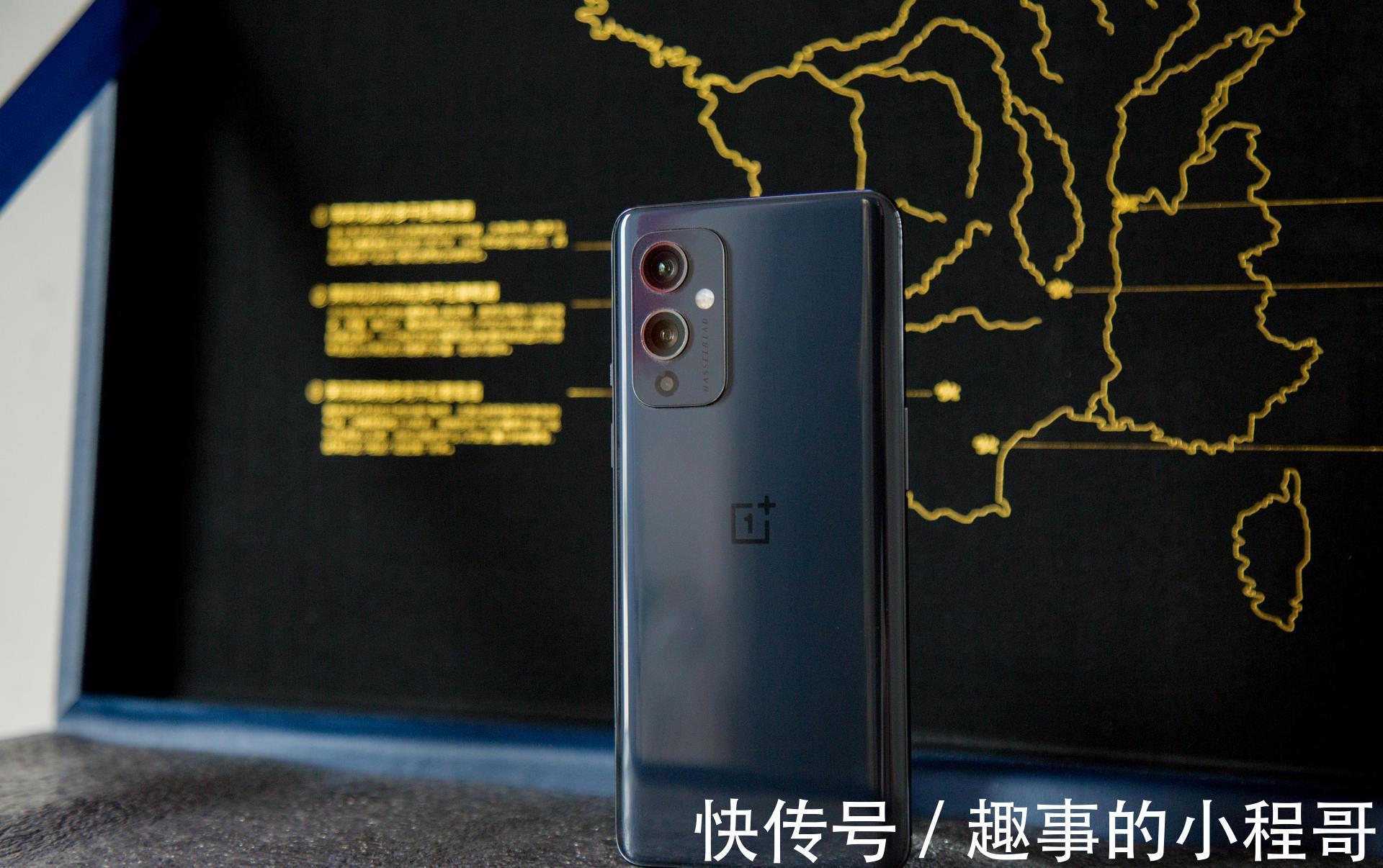小米11|口碑、性能、影像多维度展开讨论：4000元档的旗舰谁更值得买？