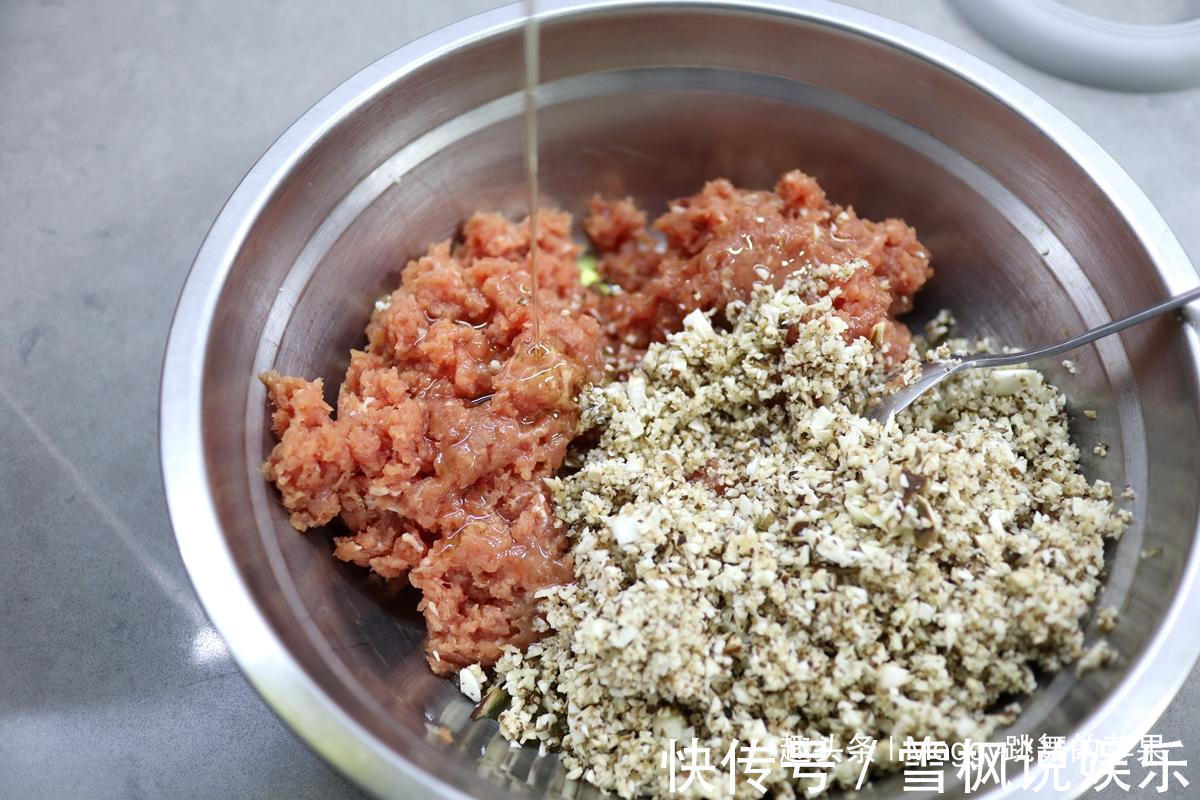 万能香辣酱巨好吃，面条米饭能多吃半碗，连老干妈都靠边站