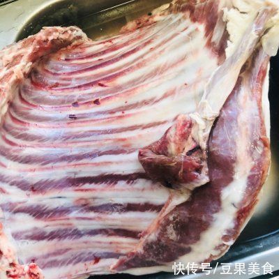 一吃就上瘾的双色萝卜羊排
