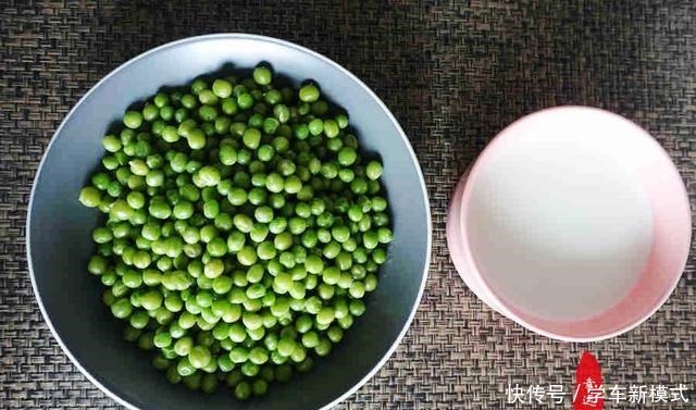 豌豆糕不但颜值高，简单易操作，适合孩子食用