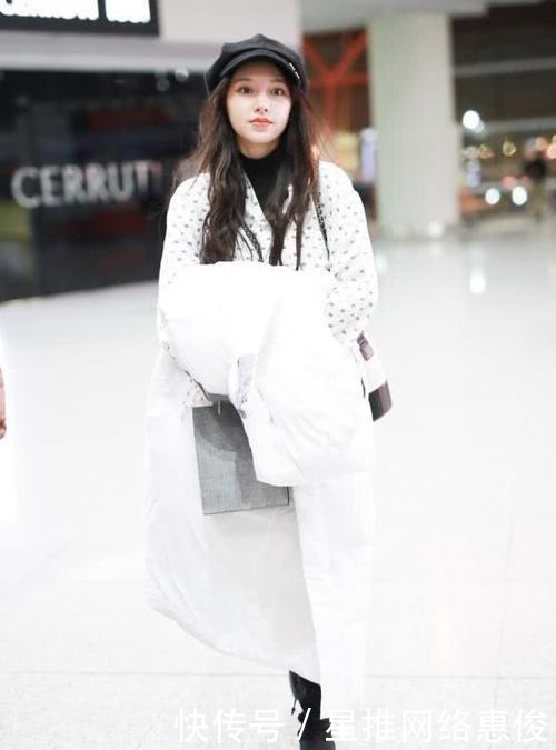 不管穿大衣还是羽绒服,建议这“3种”内搭,时髦保暖又百搭