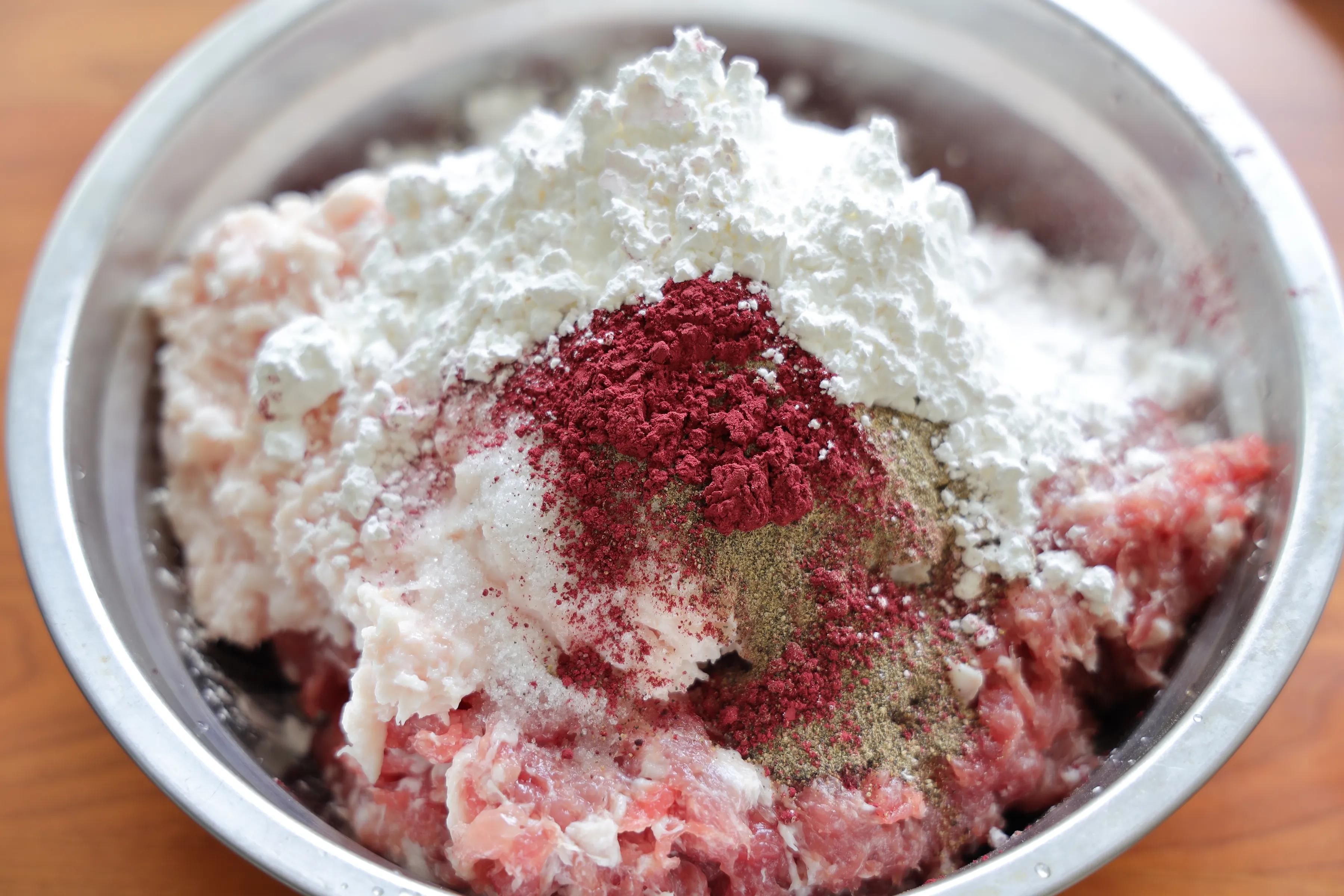 瘦肉|自制脆皮肠，纯肉馅儿吃起来太过瘾了，在家做无添加才健康