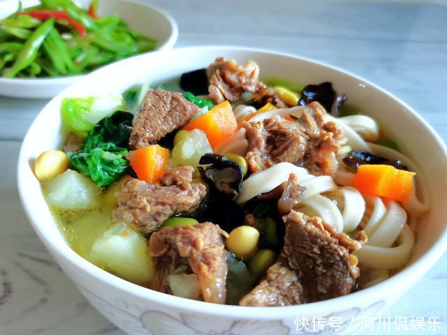 贤妻良母|这个懒妈妈火了,连晒五天晚餐到朋友圈,网友别人家的贤妻良母