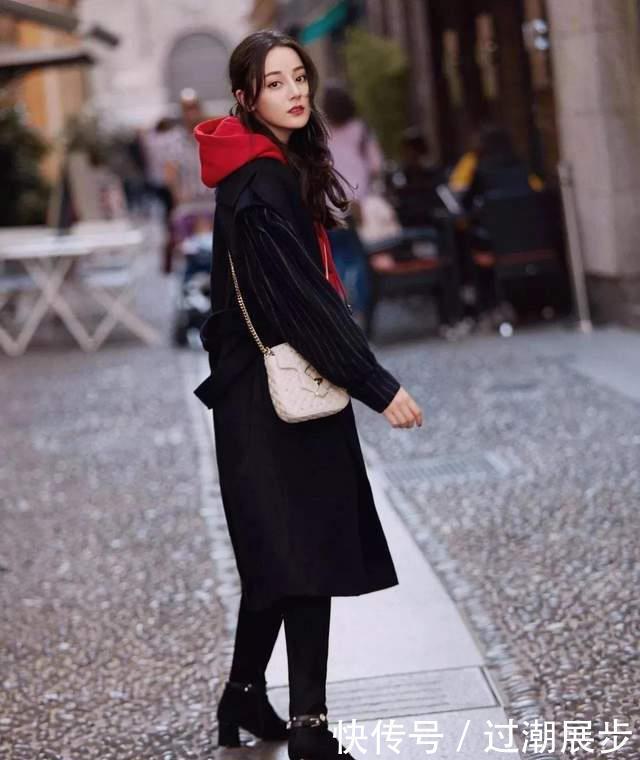 女人过了50岁,穿大衣要牢记这“3不要”,不然再贵都像地摊货