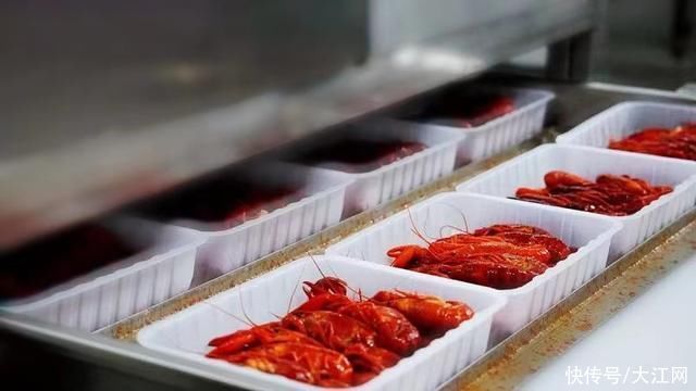 潜江龙虾|良品铺子携手虾皇打造餐厅级的舌尖体验 金星老师嗦到连呼“完美”