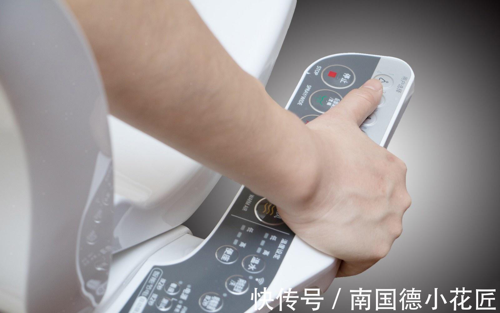 马桶|卫生间里的几款网红产品,用过的都说是智商税,又贵又不好用