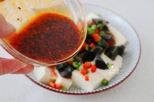 嫩豆腐|春节家宴，这道凉菜一上桌，全家都爱吃，做法才2分钟