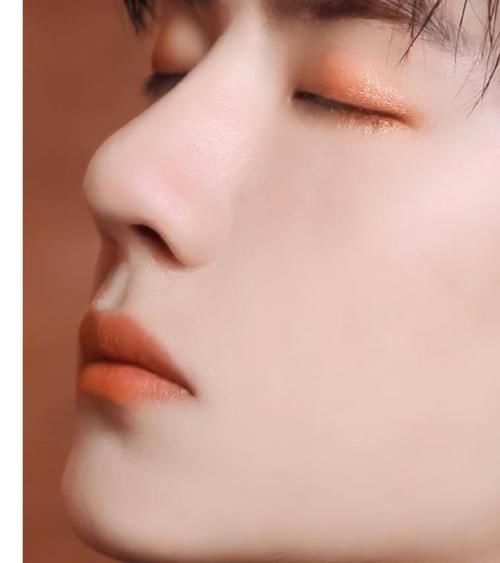 村秀|王一博:一直以来,植村秀的AD简直可以称为是王一博魅惑大集合